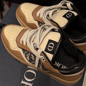 Dior Men's Tan and Cream Sneakers